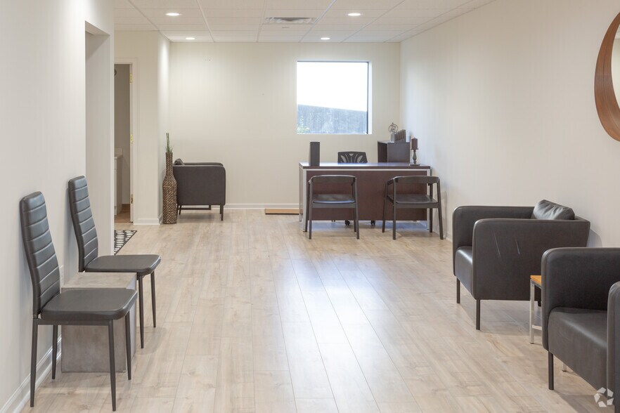 More Photos Of 725 River Rd, Edgewater Medical For Lease