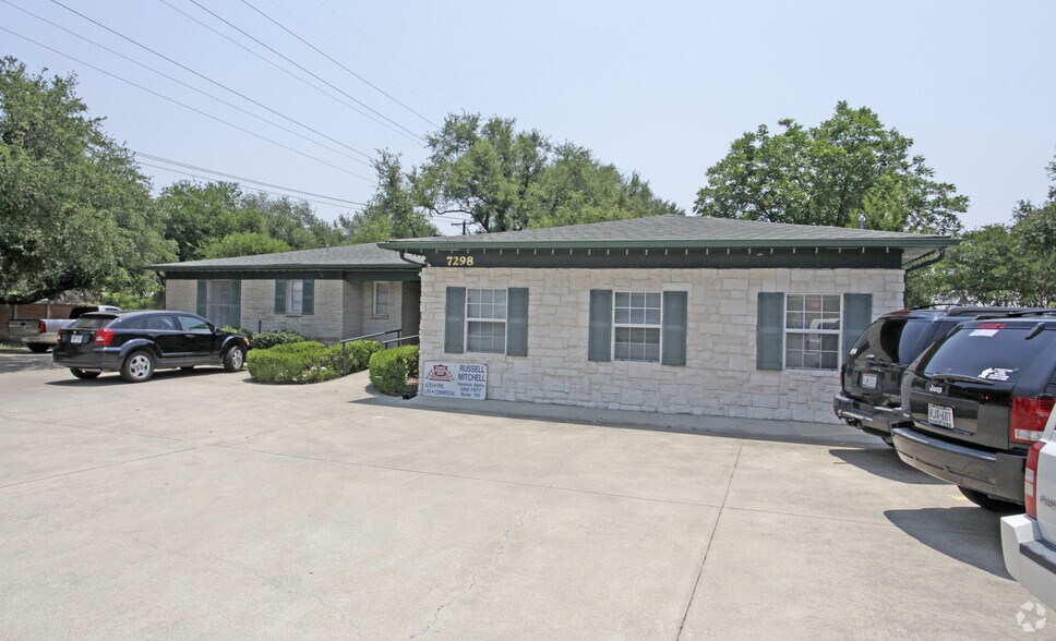 More Photos Of 7298 Glenview Dr, North Richland Hills Freestanding For Sale