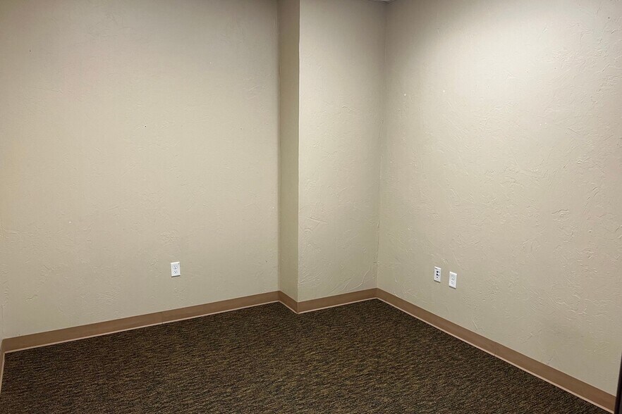 More Photos Of 2820 Global Pky, Midwest City Industrial For Sale