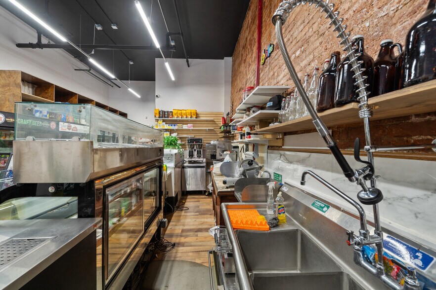 More Photos Of 317 W Fayette St, Syracuse Storefront Retail Office For Sale