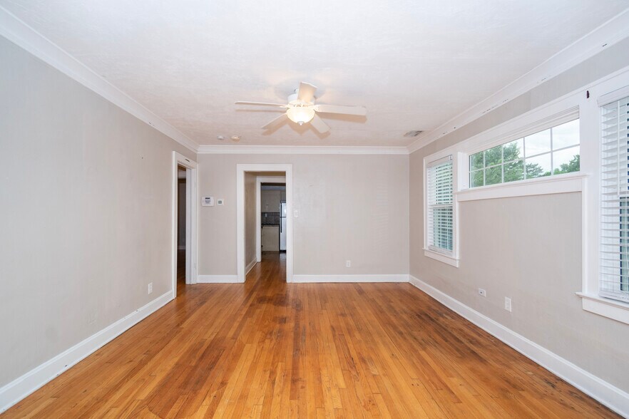 More Photos Of 5331 Charlotte St, Kansas City Apartments For Sale