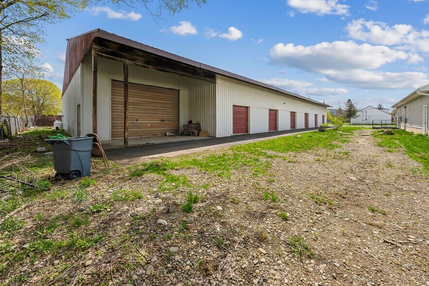 More Photos Of 14 North St, Oneonta Self Storage For Sale