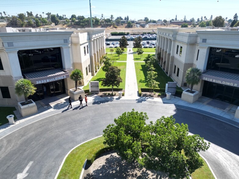 More Photos Of 3838 San Dimas St, Bakersfield Medical For Lease