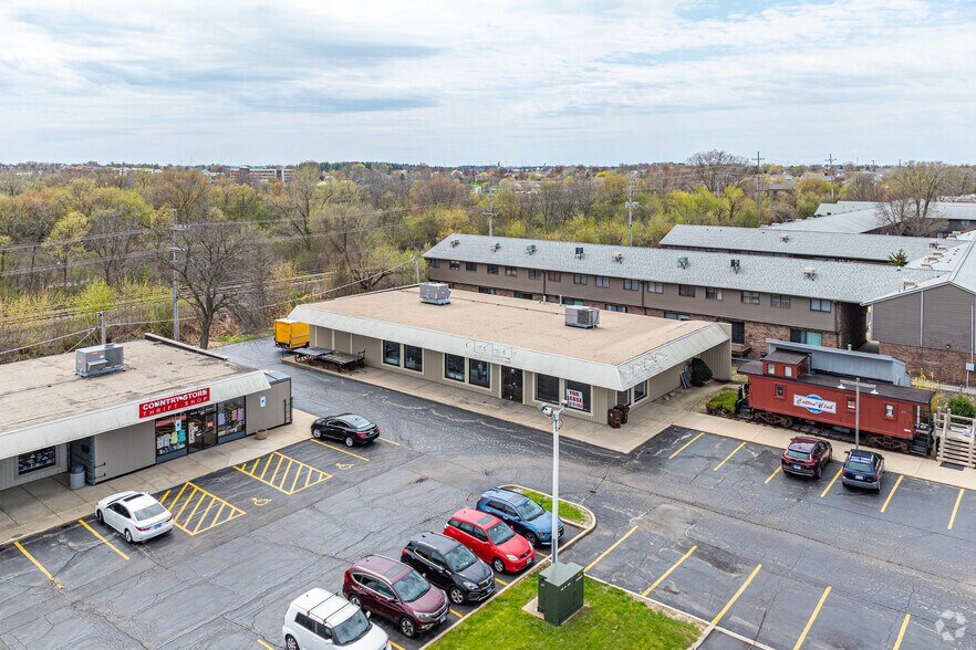 More Photos Of 818 W Lincoln Hwy, Dekalb Unknown For Lease
