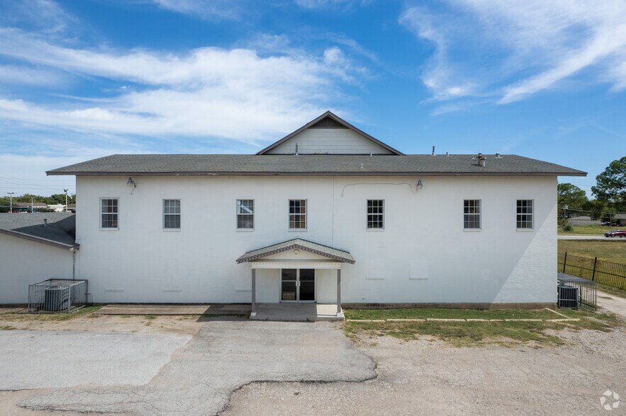 More Photos Of 1700 New York Ave, Arlington Religious Facility For Sale