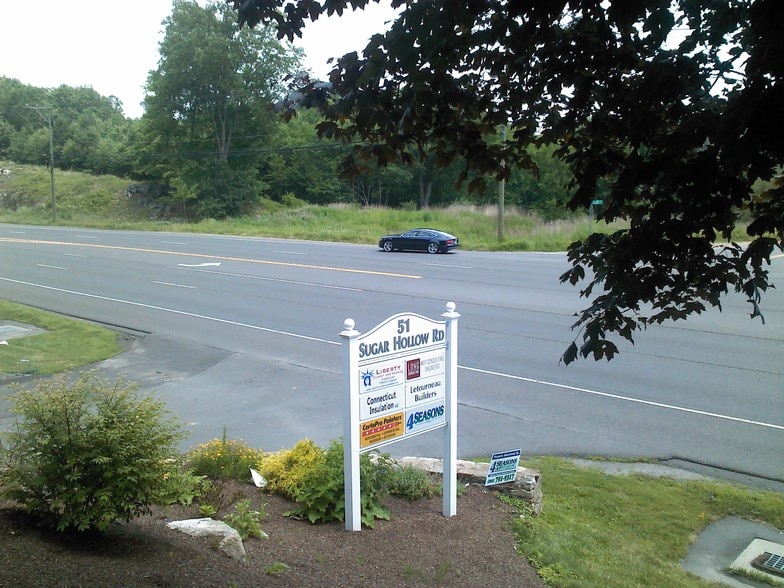 More Photos Of 51 Sugar Hollow Rd, Danbury Medical For Lease