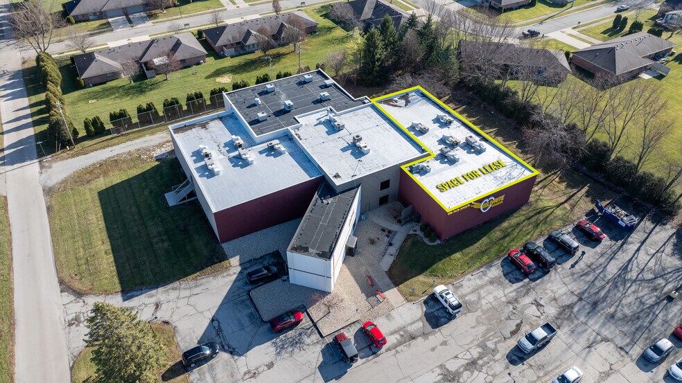More Photos Of 4020 Columbus Ave, Anderson General Retail For Lease
