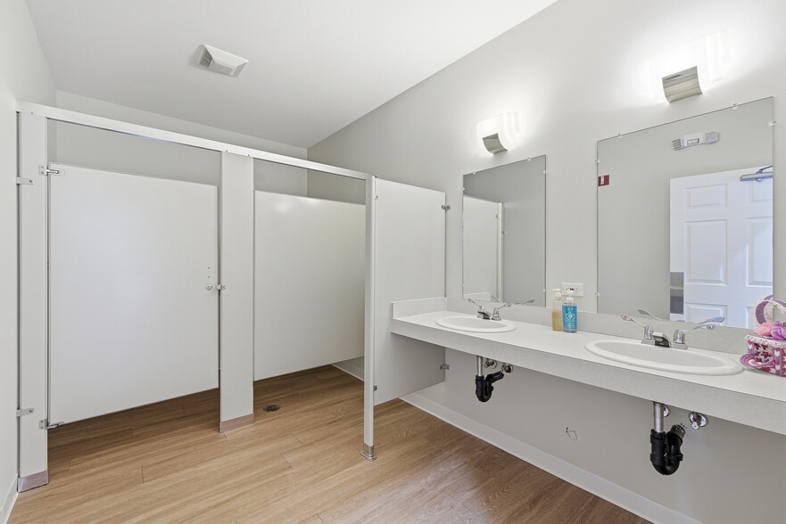 More Photos Of 1501 Millsboro Rd, Mansfield Religious Facility For Sale