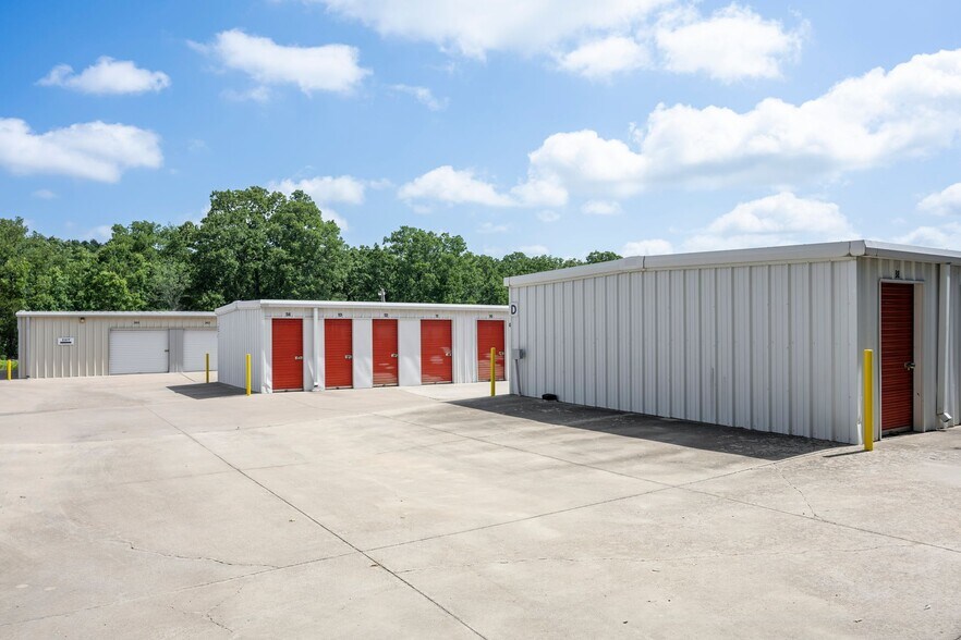 More Photos Of 20904 Hwy 155 S, Flint Self Storage For Sale