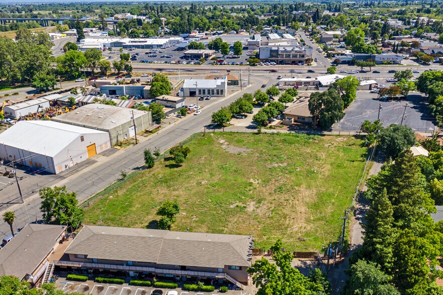 More Photos Of 952 Market St, Yuba City Land For Sale