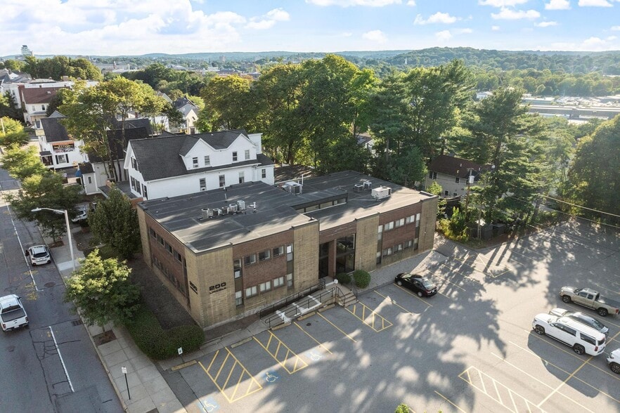 More Photos Of 200 Lincoln St, Worcester Medical For Sale