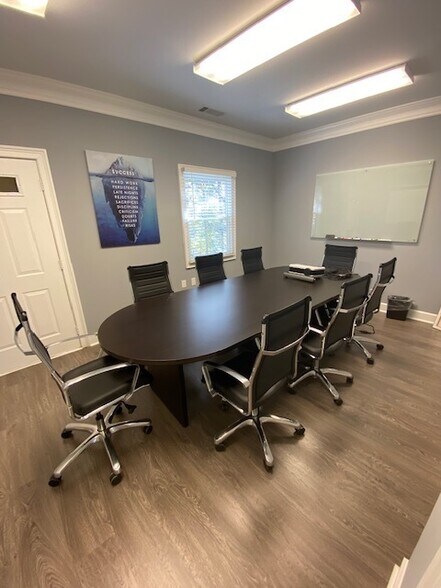 More Photos Of 5480 McGinnis Village Pl, Alpharetta Office For Sale