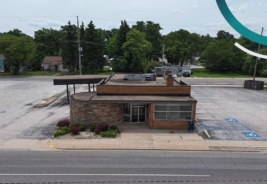 Primary Photo Of 3115 Central Ave, Lake Station Bank For Sale