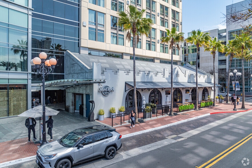 More Photos Of 207 5th Ave, San Diego Hotel For Sale