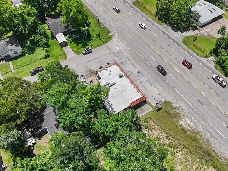 More Photos Of 9302 Highway 6, Hitchcock Restaurant For Lease