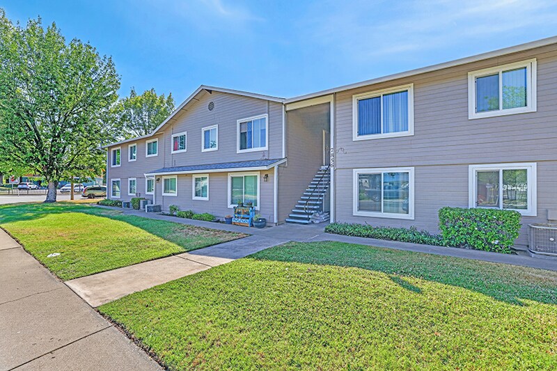Primary Photo Of 7856 Old Auburn Rd, Citrus Heights Apartments For Sale