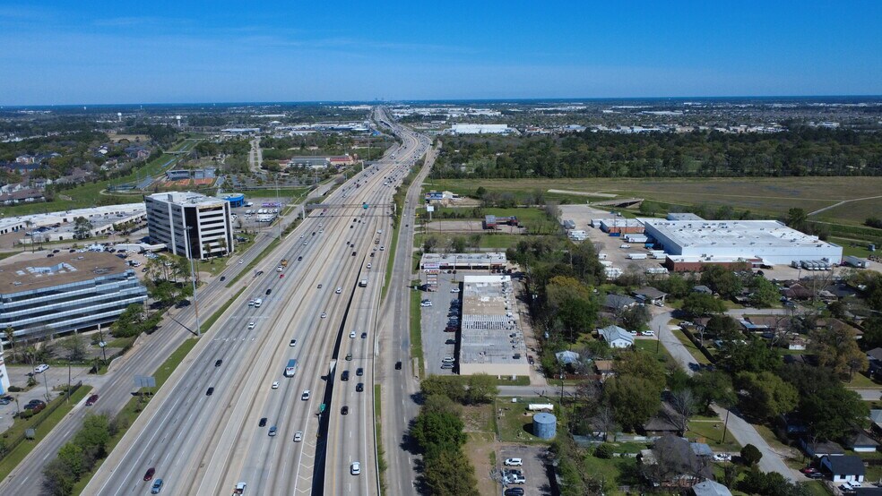 More Photos Of 12700-12722 N I-45, Houston Unknown For Lease