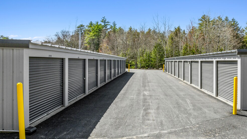 More Photos Of 1060 1st NH Tpke, Northwood Self Storage For Sale