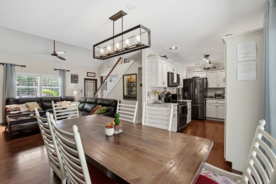 More Photos Of 4120 3rd Ave NW, Naples Apartments For Sale