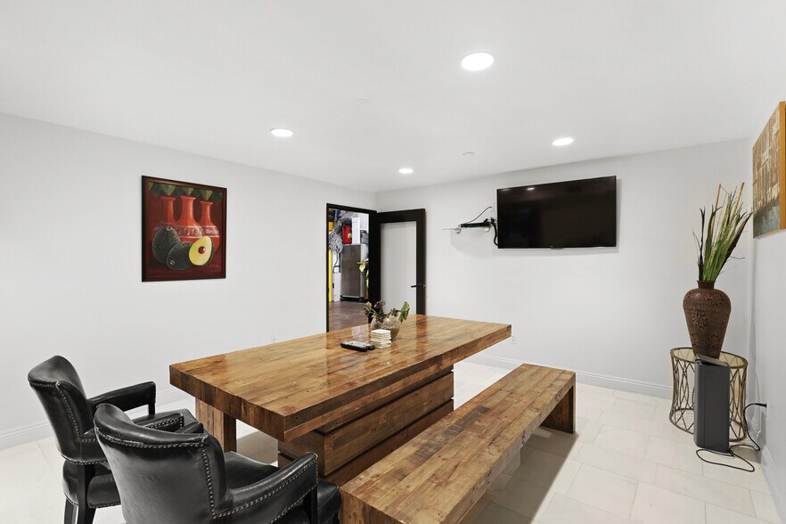 More Photos Of 12862 Foothill Blvd, Sylmar Warehouse For Sale