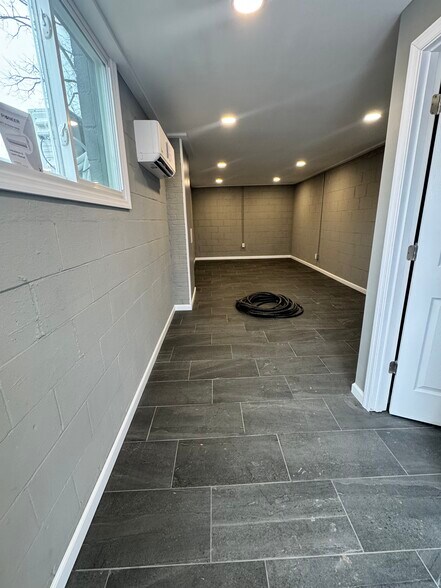 More Photos Of 797 Carlton Dr, Bentleyville Warehouse For Lease