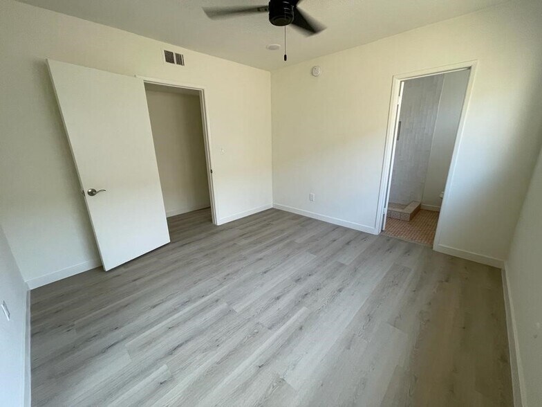 More Photos Of 553 N Flores St, Los Angeles Apartments For Sale