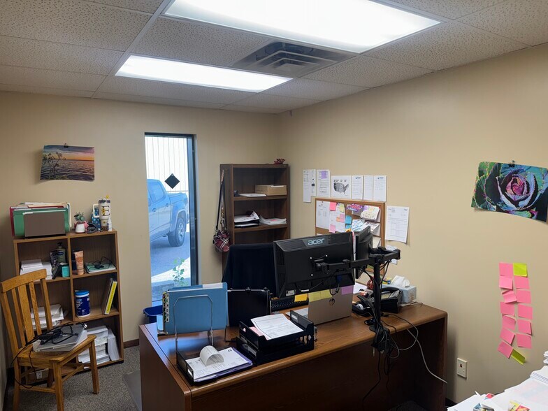 More Photos Of 1434 Progress Ln, Omro Distribution For Lease