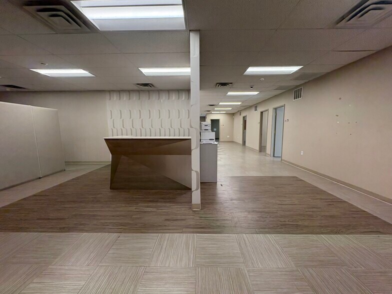 More Photos Of 1575 Brunswick Ave, Lawrence Township Cumberland Bank For Lease