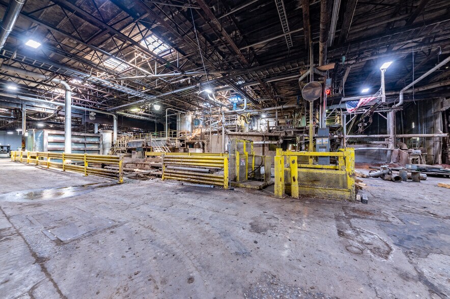 More Photos Of 164 Eyster Rd, Halltown Manufacturing For Sale