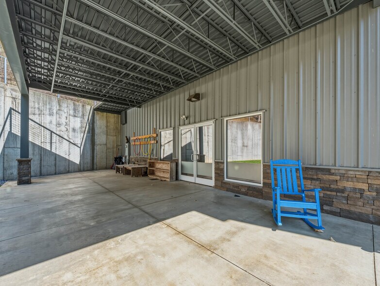 More Photos Of 95 Upstream Campus Trl, Sylva Schools For Sale