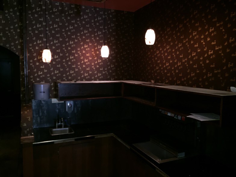 More Photos Of 3707-3733 Gulf Breeze Pky, Gulf Breeze Freestanding For Lease