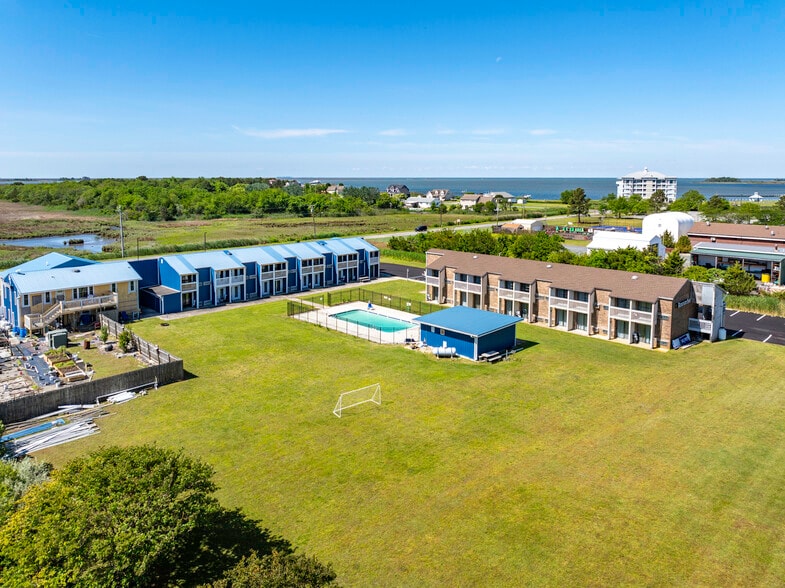 More Photos Of 700 Norris Harbor Dr, Crisfield Hotel For Sale