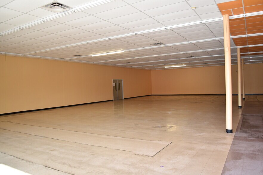 More Photos Of 615 S Walnut St, Pamplico Freestanding For Lease