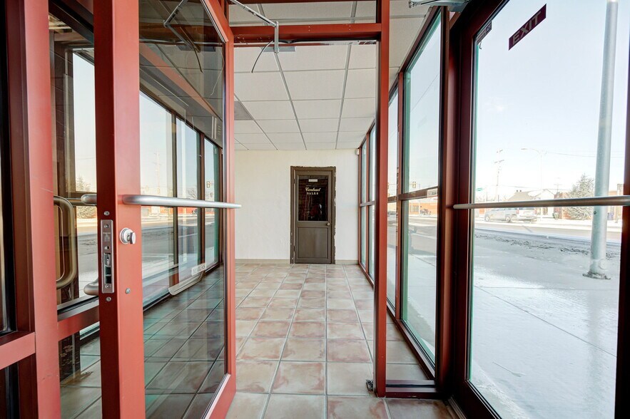 More Photos Of 1008 W Main St, Oklahoma City Office For Lease