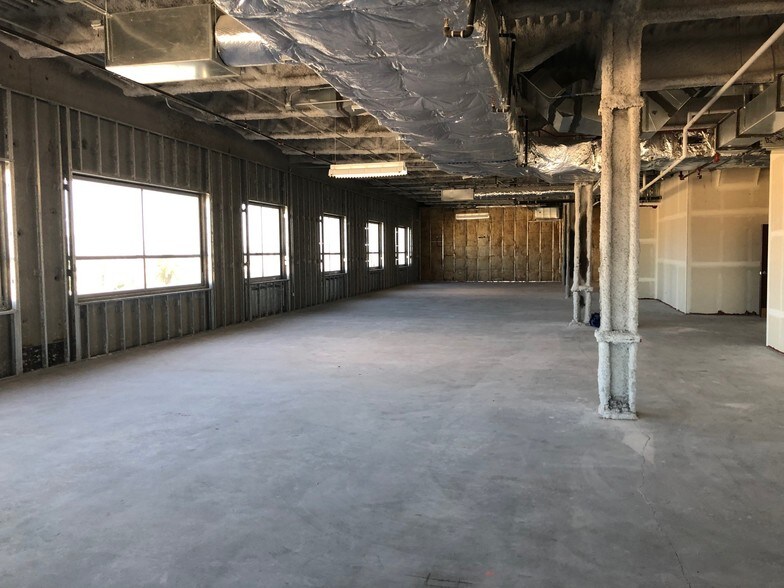 More Photos Of 4980 W Sahara Ave, Las Vegas Hospital For Lease