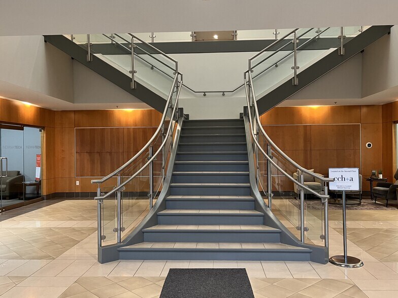 More Photos Of 10765 Lantern Rd, Fishers Office For Lease