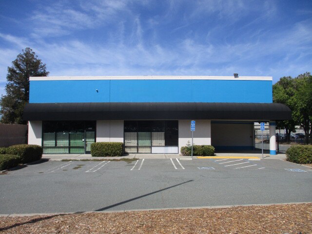 More Photos Of 2685 E Leland Rd, Pittsburg Freestanding For Lease