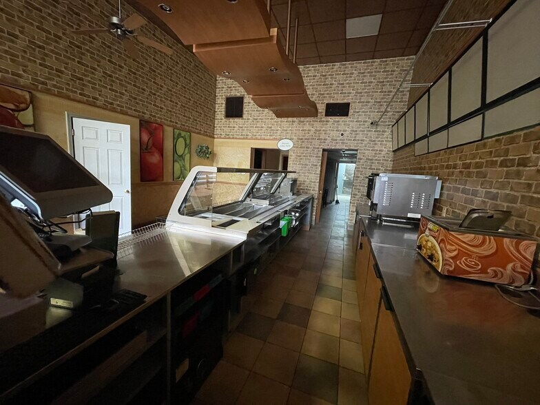 More Photos Of 248-252 N Park St, Decatur Storefront Retail Office For Sale