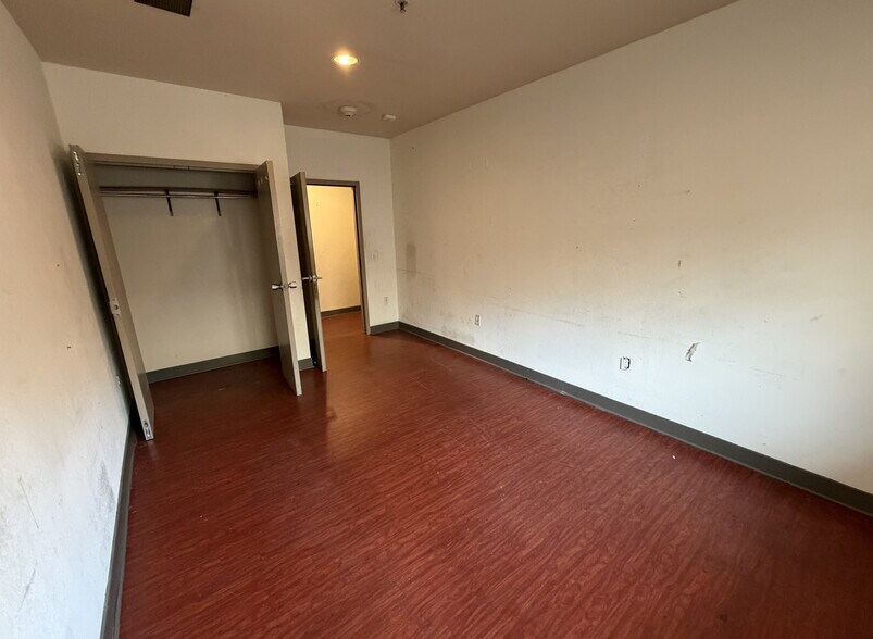 More Photos Of 168 S 11th St, San Jose Sorority Fraternity House For Sale