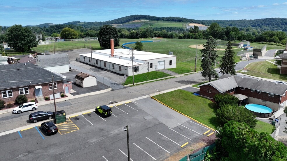 More Photos Of 1350 Balata St, Easton Warehouse For Sale