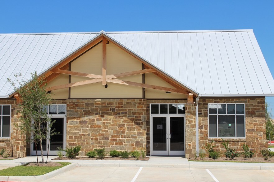 Primary Photo Of 5757 Flewellen Oaks Ln, Fulshear Office For Sale