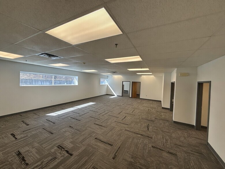 More Photos Of 239 Northern Blvd, Clarks Summit Medical For Lease