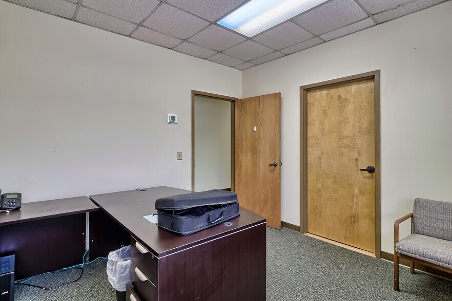 More Photos Of 13 Harbison Way, Columbia Medical For Sale