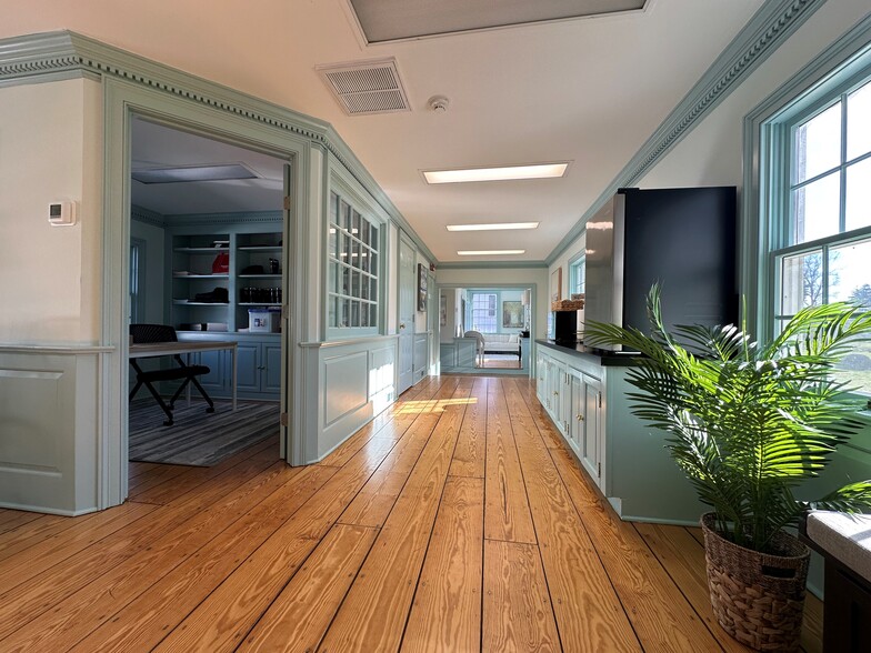 More Photos Of 78 Court St, Freehold Office Residential For Sale