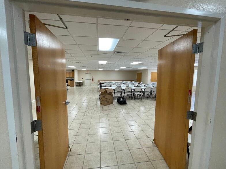 More Photos Of 501-599 Paris ave, Soper Religious Facility For Sale