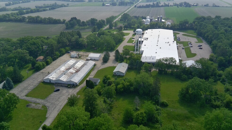 More Photos Of 5560 E Buss Rd, Clinton Warehouse For Sale