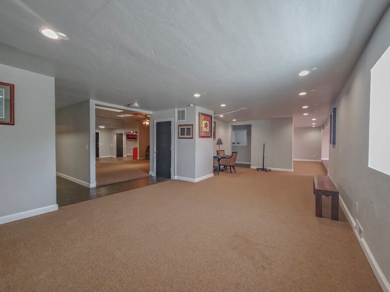 More Photos Of 6001 Nw Expressway, Oklahoma City Office For Sale