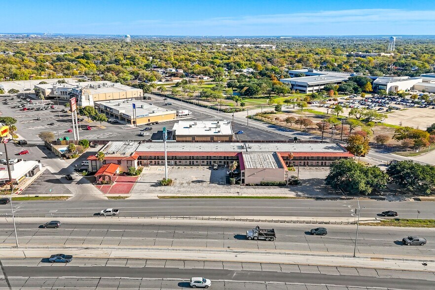 More Photos Of 7202 S Pan Am Expy, San Antonio Hotel For Sale