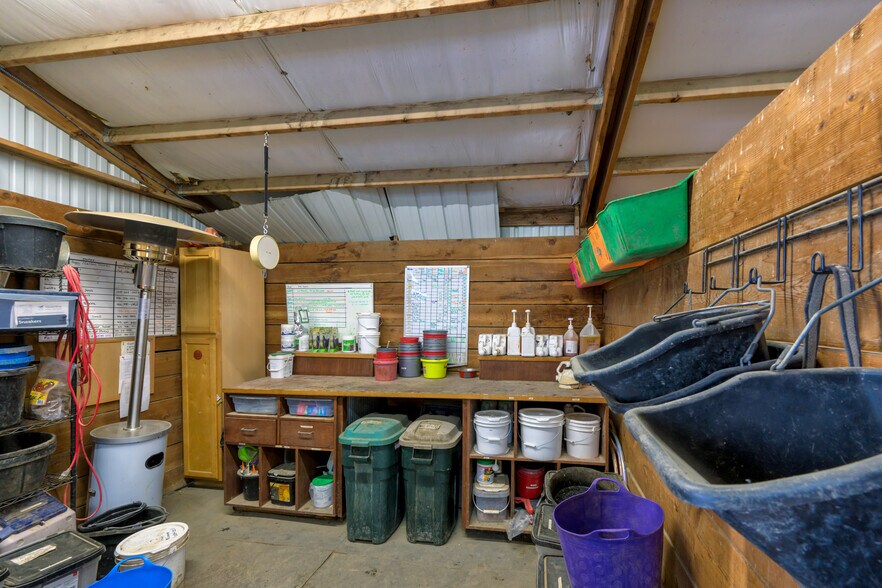 More Photos Of 5228 Gardner Ln, Florence Horse Stables For Sale