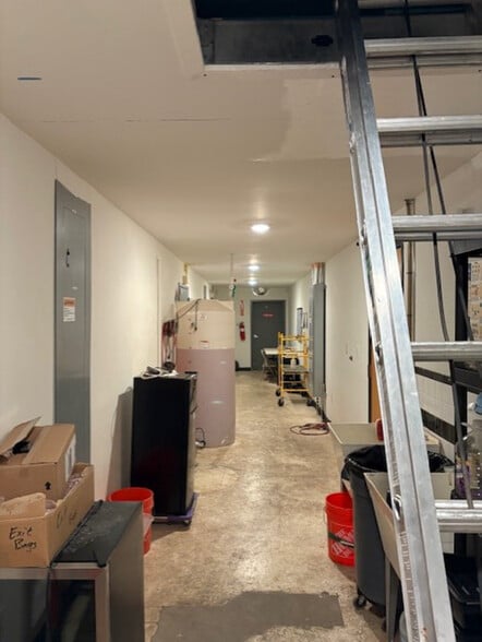More Photos Of 3899 Quentin St, Denver Warehouse For Sale